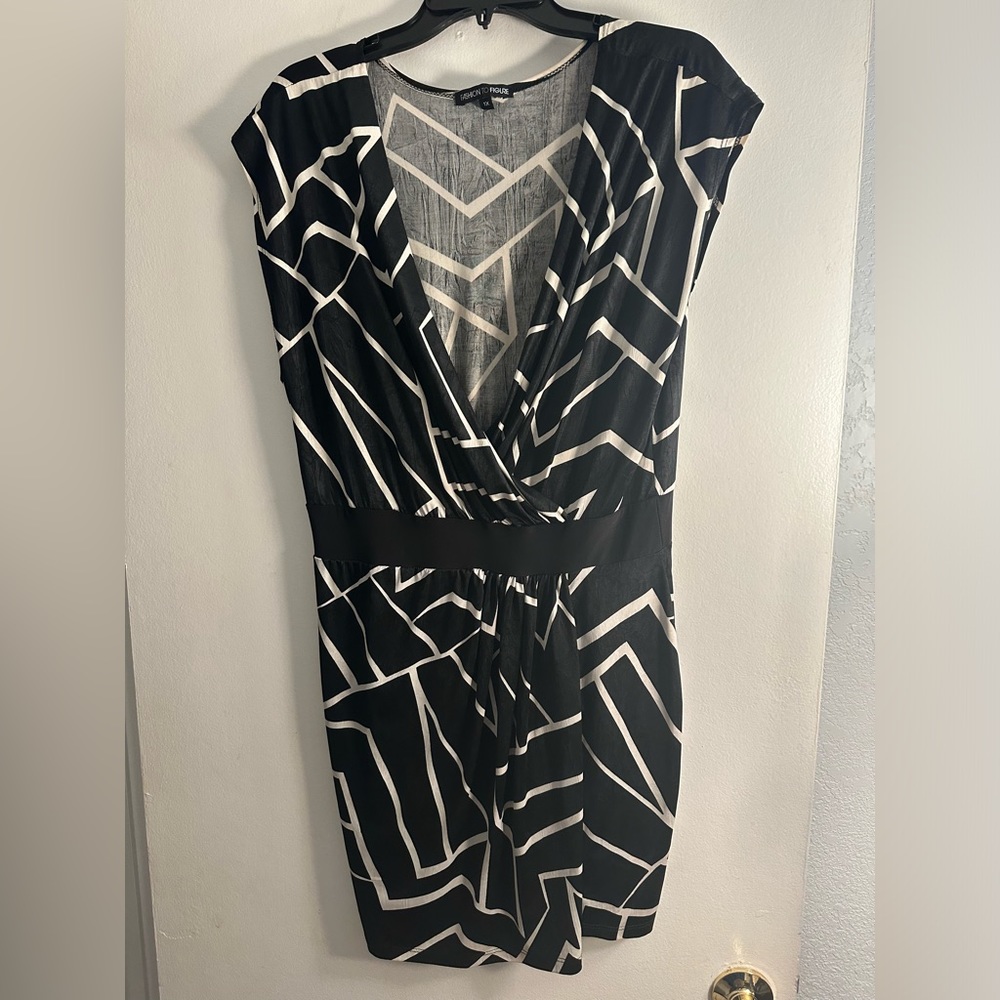 Women’s short cocktail dress size 1X